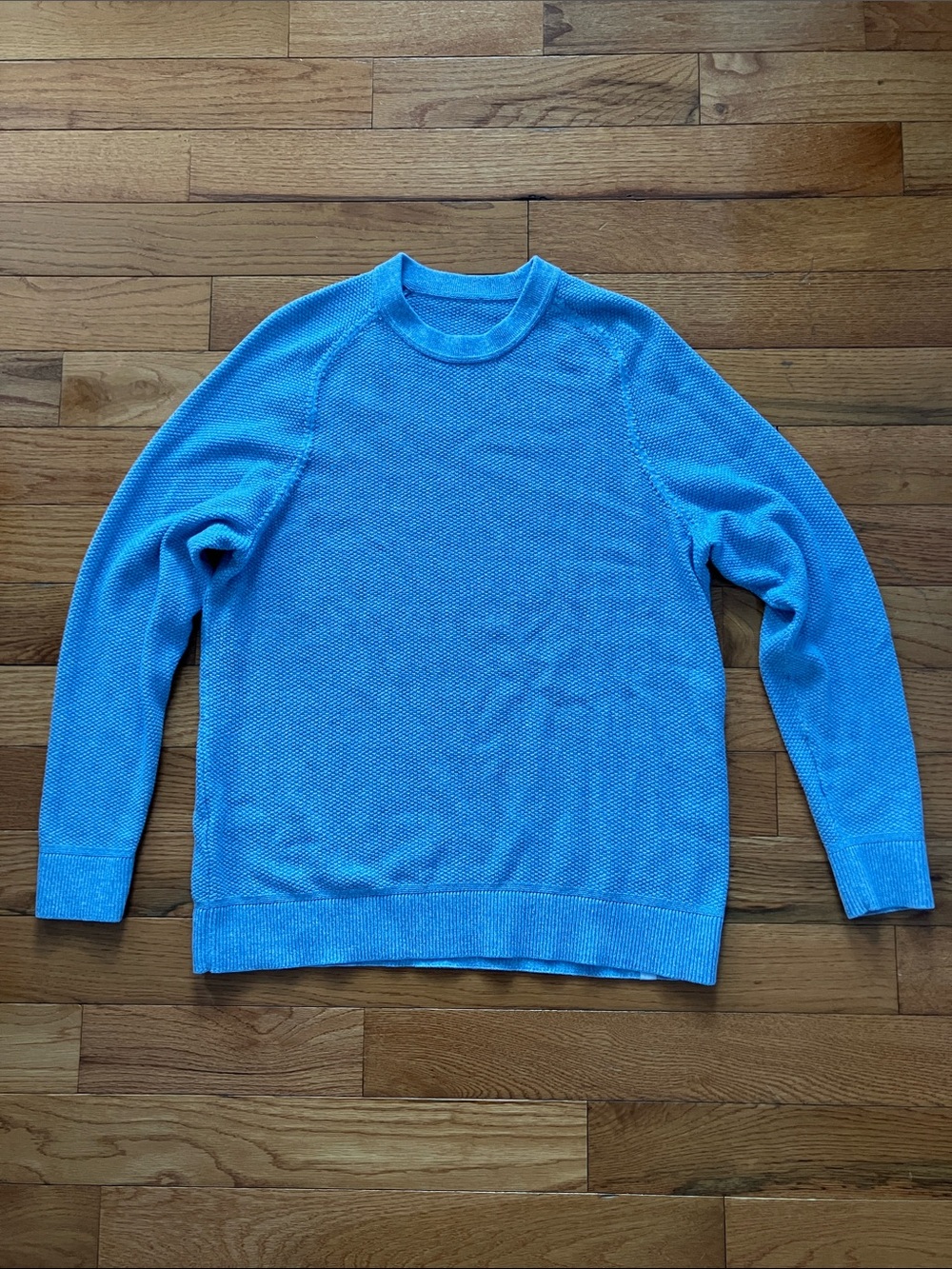 lululemon athletica - Women’s Light Blue Crew Neck Sweater - Large